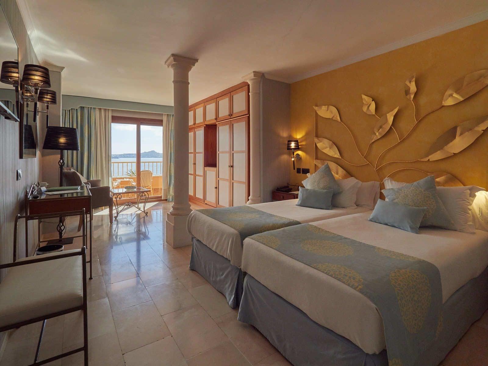 Hotel Petit Cala Fornells Peguera Kültér fotó