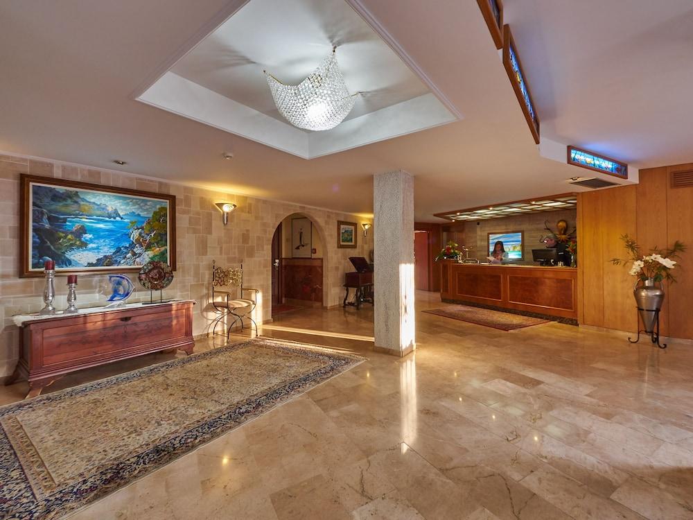 Hotel Petit Cala Fornells Peguera Kültér fotó