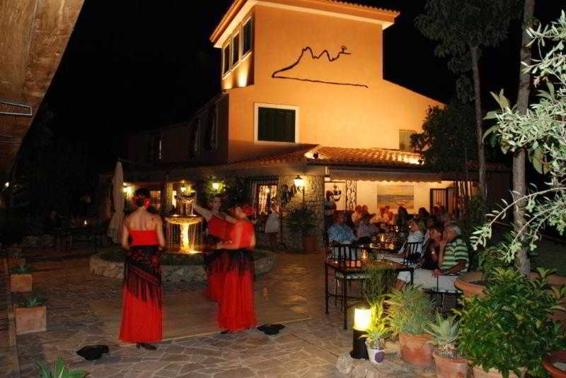 Hotel Petit Cala Fornells Peguera Kültér fotó