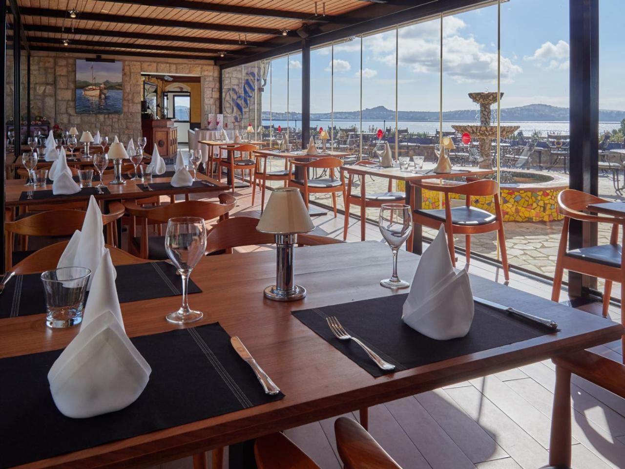 Hotel Petit Cala Fornells Peguera Kültér fotó